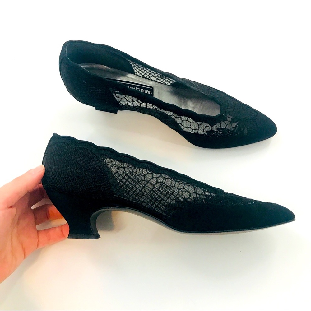 Vtg Stuart Weitzman Black Structured Lace Low Heel - image 1